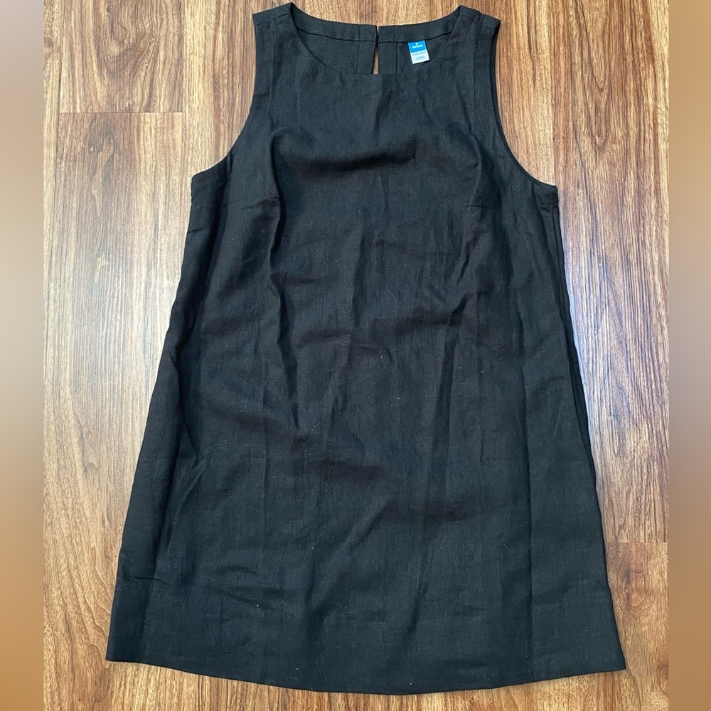 NWOT Old Navy Black Sleeveless Shift Dress